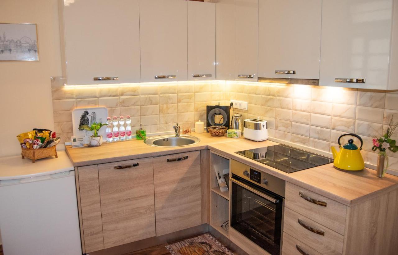Broadway City Center, Fully Equipped, 4 Person بودابست المظهر الخارجي الصورة